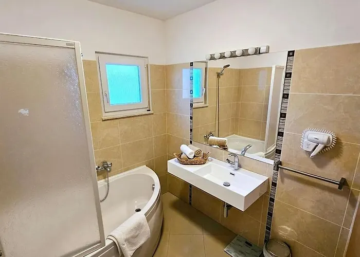 Apartment House Lucia *
